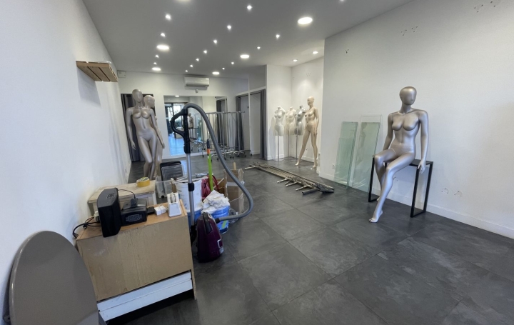 Local commercial PLAN-DE-CUQUES (13380)  63 m2 2 500 € 