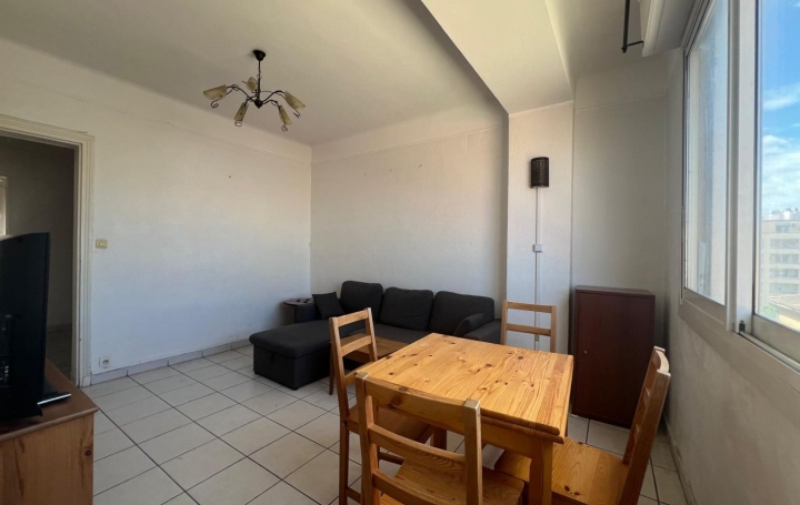 3 Pièces MARSEILLE (13004)  60 m2 800 € 