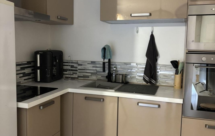 2 Pièces MARSEILLE (13014)  45 m2 785 € 