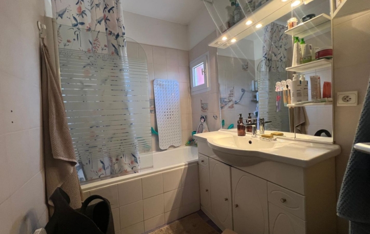 3 Pièces PLAN-DE-CUQUES (13380)  66 m2 1 100 € 