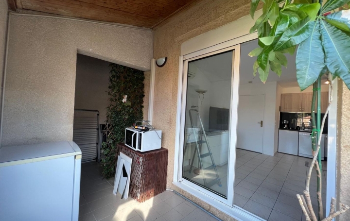 Studio PLAN-DE-CUQUES (13380)  26 m2 680 € 