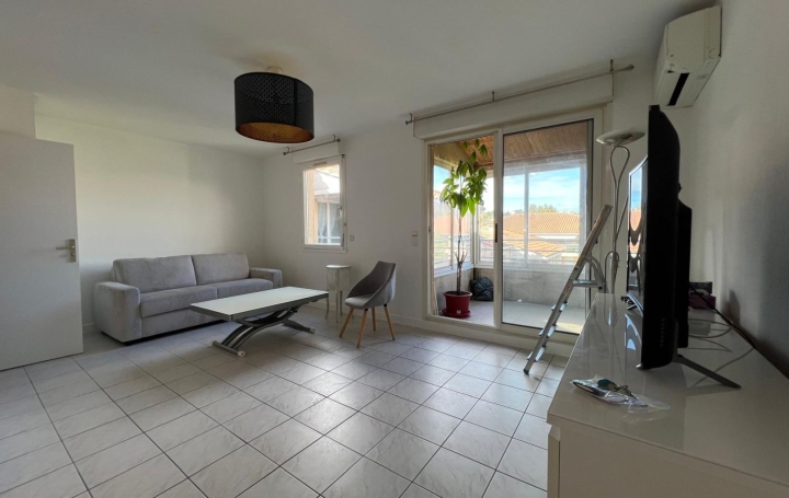 Studio PLAN-DE-CUQUES (13380)  26 m2 680 € 