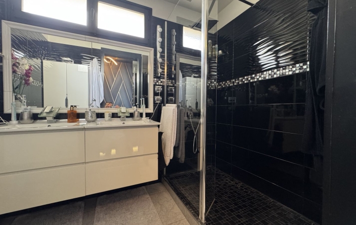 3 Pièces MARSEILLE (13013)  86 m2 290 000 € 