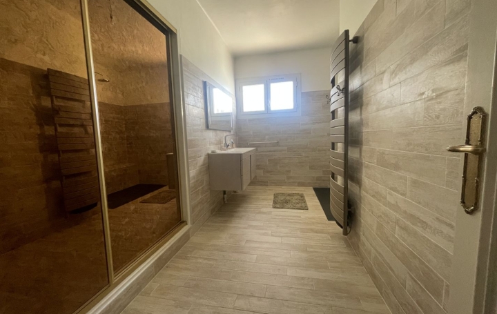 Maison BOUC-BEL-AIR (13320)  183 m2 799 000 € 