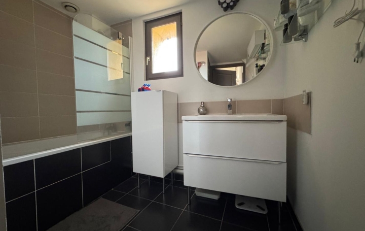 3 Pièces MARSEILLE (13012)  72 m2 299 000 € 