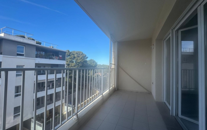 3 Pièces MARSEILLE (13009)  58 m2 205 000 € 