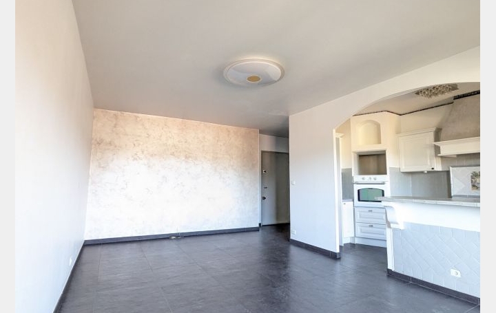 3 Pièces MARSEILLE (13013)  73 m2 194 000 € 