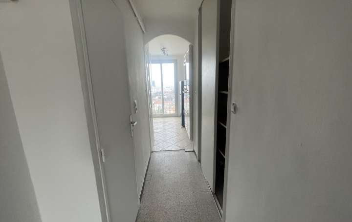 3 Pièces MARSEILLE (13014)  55 m2 73 000 € 