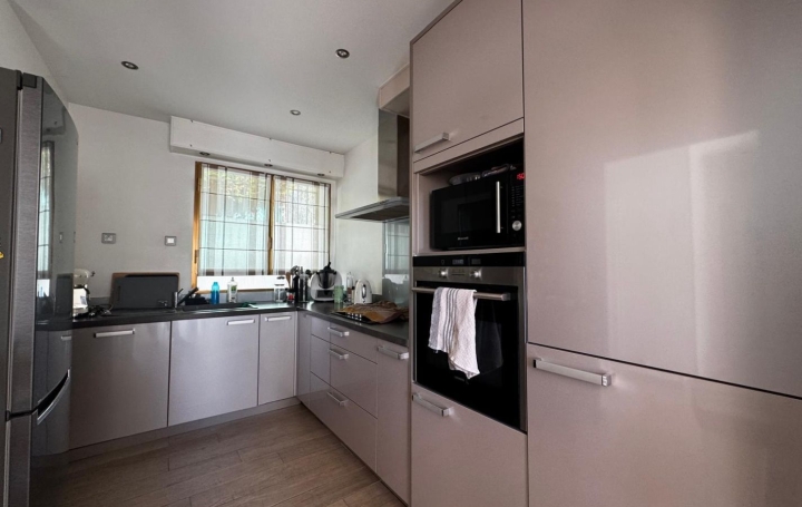 Maison ALLAUCH (13190)  71 m2 365 000 € 