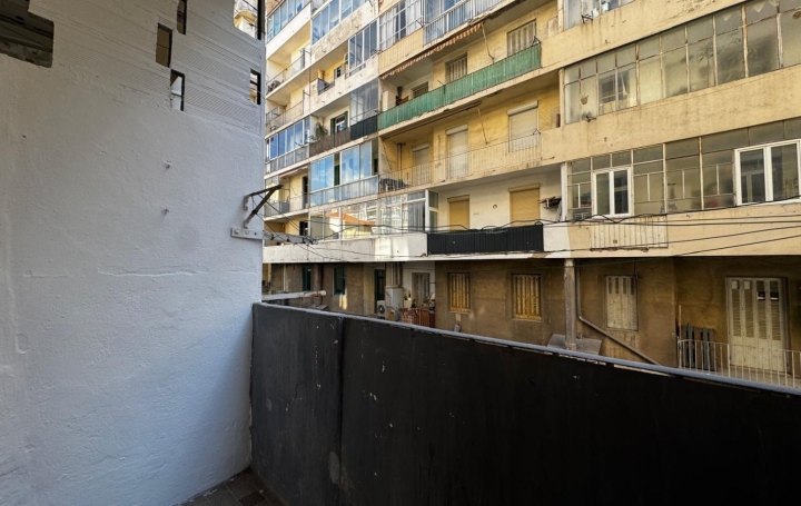 2 Pièces MARSEILLE (13005)  51 m2 196 000 € 