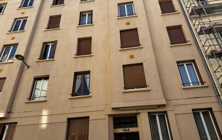 2 Pièces MARSEILLE (13005)  51 m2 196 000 € 