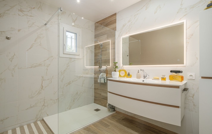Villa MIMET (13105)  143 m2 769 000 € 