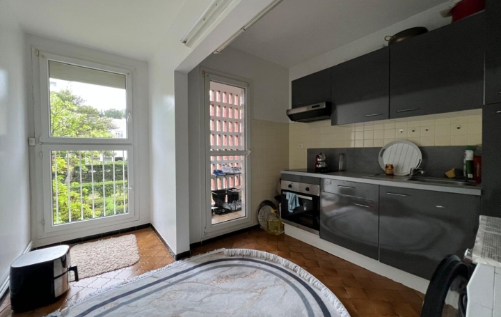 3 Pièces MARSEILLE (13013)  64 m2 133 000 € 