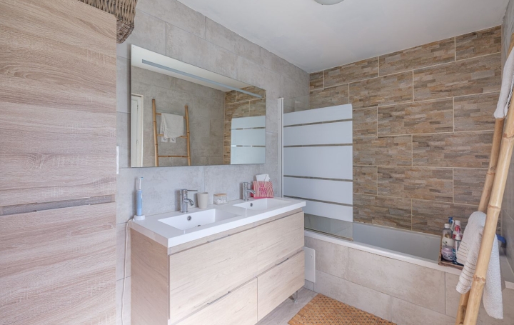Maison ALLAUCH (13190)  85 m2 365 000 € 