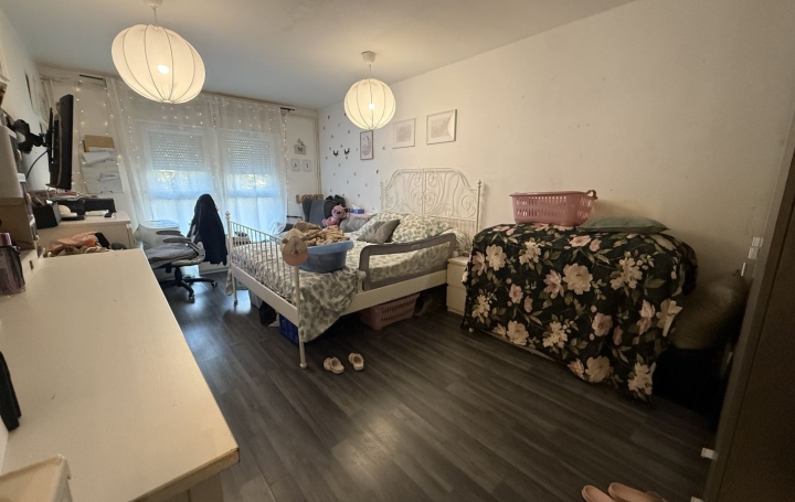 4 Pièces MARSEILLE (13014)  82 m2 106 000 € 