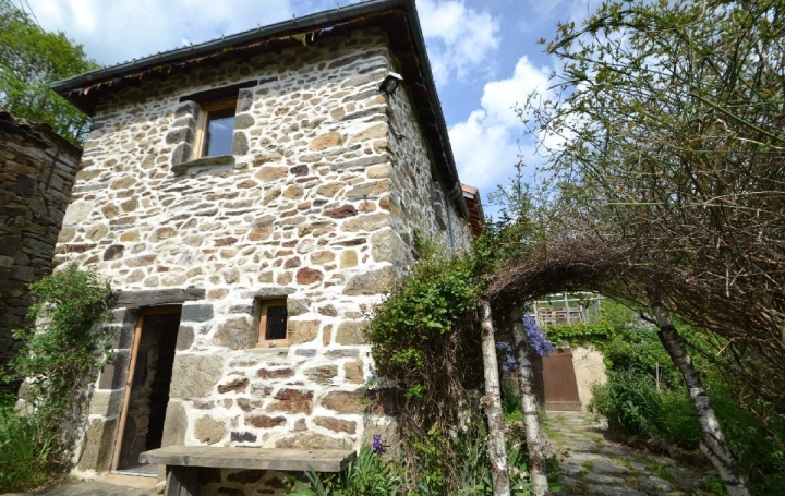 Réseau Immo-diffusion : Maison  SAINT-LAURENT-LES-BAINS  154 m2 285 000 € 