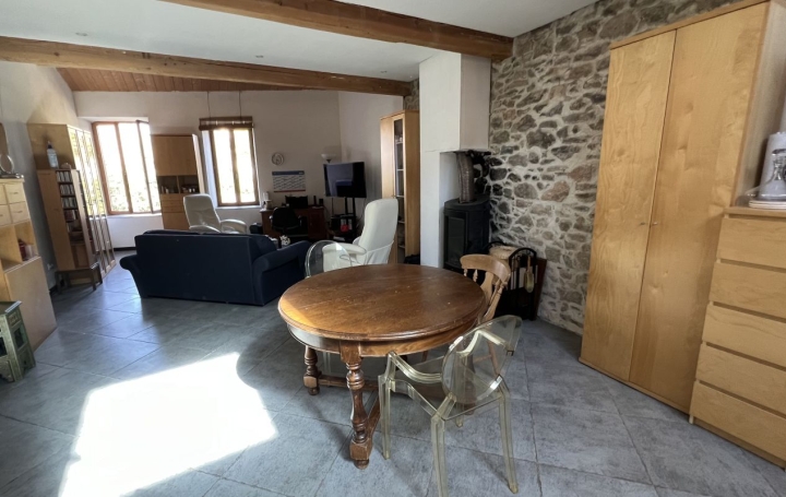 Maison OLONZAC (34210)  560 m2 289 000 € 