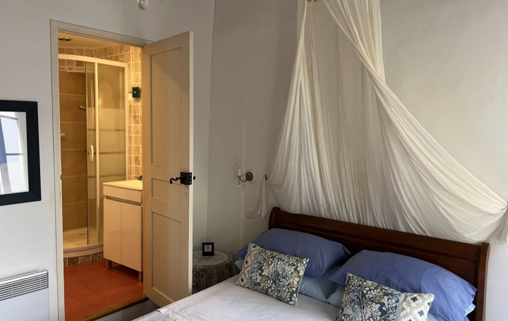 Maison de village CESSERAS (34210)  70 m2 95 000 € 