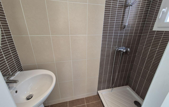 Villa OLONZAC (34210)  127 m2 265 000 € 