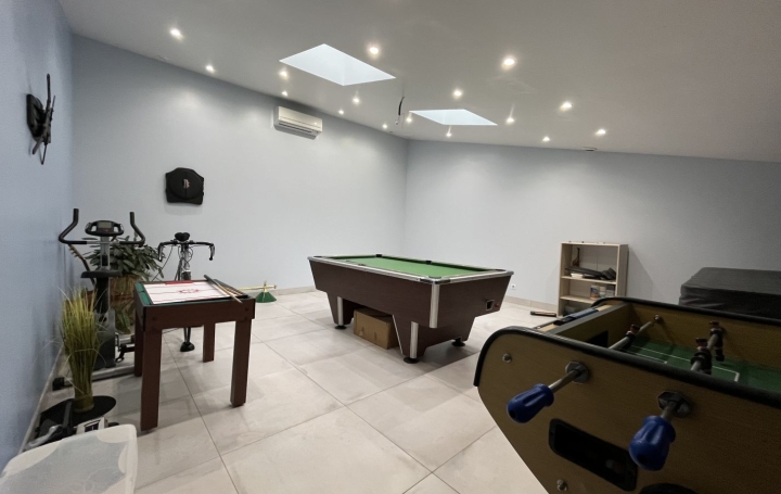 Maison PEPIEUX (11700)  180 m2 219 000 € 