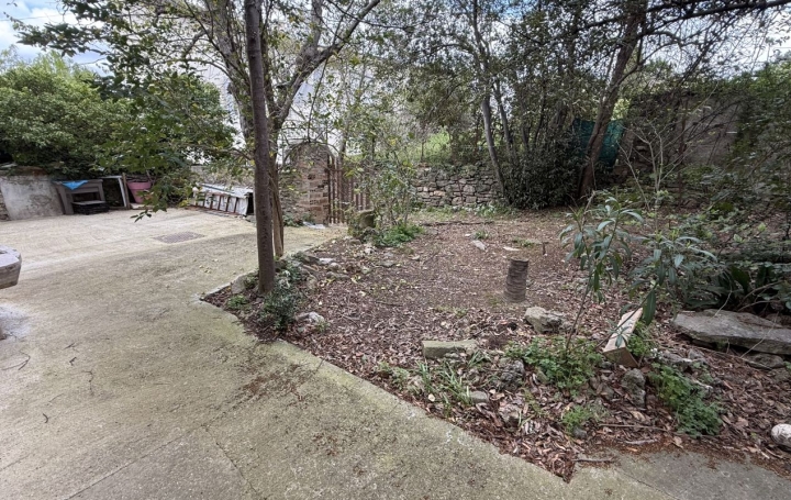 Maison OUPIA (34210)  160 m2 129 000 € 