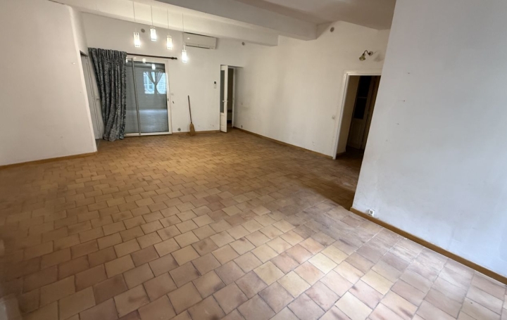 Maison OUPIA (34210)  160 m2 129 000 € 