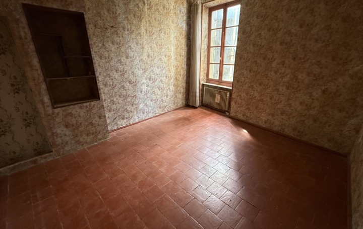 Maison OUPIA (34210)  160 m2 129 000 € 