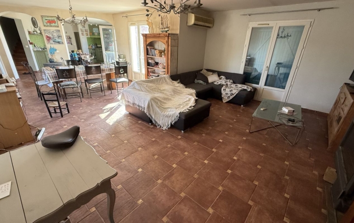 Villa PEPIEUX (11700)  145 m2 275 000 € 