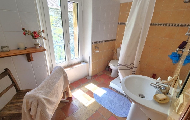 Maison CASSAGNOLES (34210)  207 m2 179 000 € 