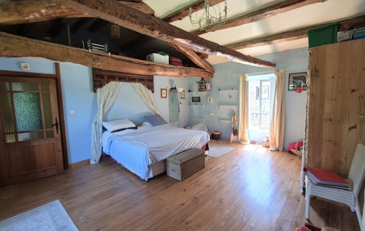 Maison CASSAGNOLES (34210)  207 m2 179 000 € 