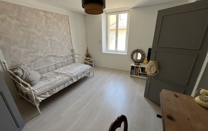 Maison de village PUICHERIC (11700)  148 m2 112 000 € 