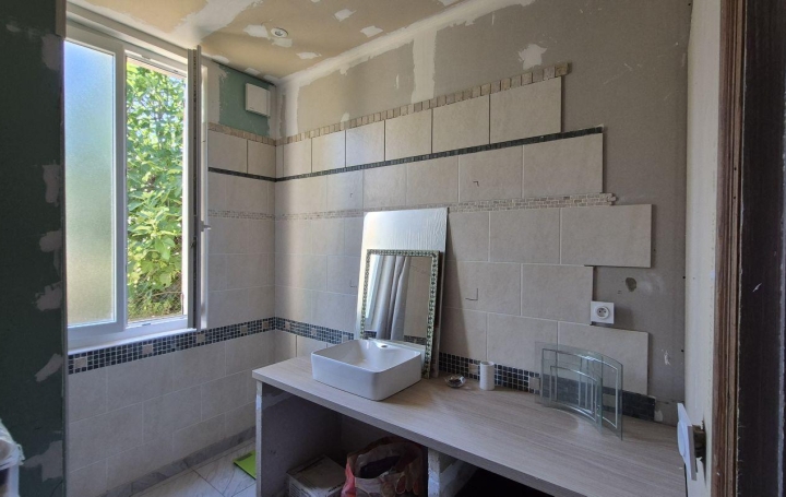 Maison FELINES-MINERVOIS (34210)  211 m2 138 000 € 