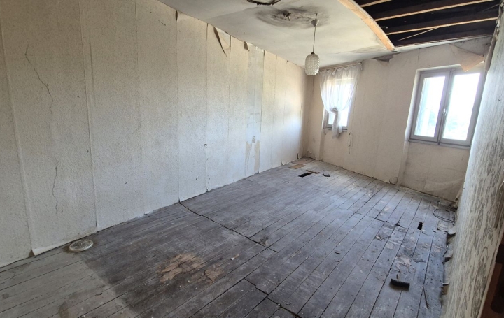 Maison de village OLONZAC (34210)  97 m2 49 000 € 