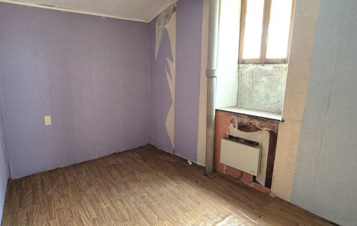 Maison de village OLONZAC (34210)  97 m2 49 000 € 