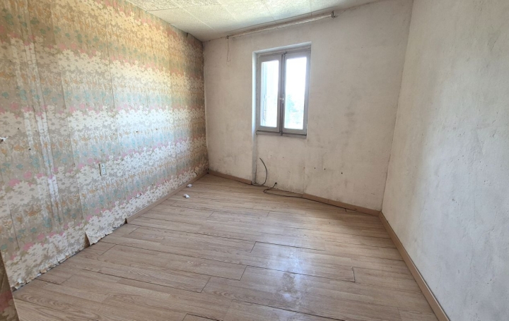 Maison de village OLONZAC (34210)  97 m2 49 000 € 