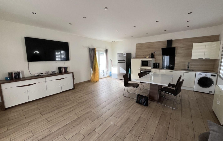 Villa LEZIGNAN-CORBIERES (11200)  73 m2 190 000 € 