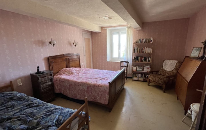 Maison OUPIA (34210)  148 m2 129 000 € 