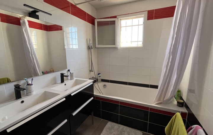 Villa VILLENEUVE-MINERVOIS (11160)  90 m2 219 000 € 