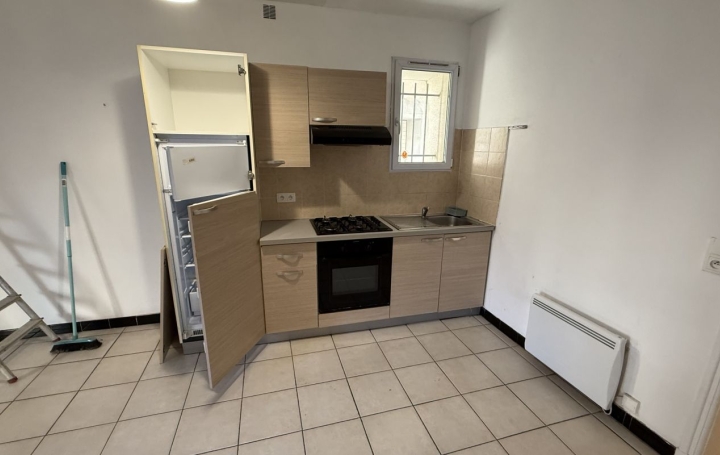 Maison de village OLONZAC (34210)  90 m2 78 500 € 