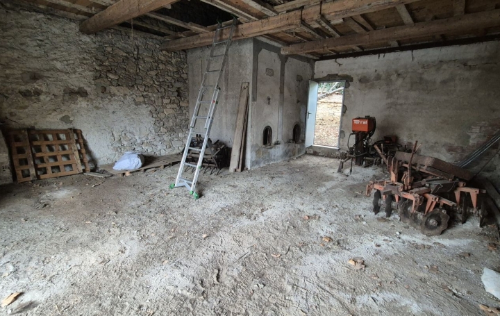 Garage PARAZA (11200)  63 m2 64 000 € 