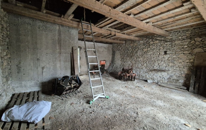 Garage PARAZA (11200)  63 m2 64 000 € 