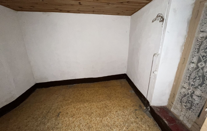 Maison de village SIRAN (34210)  100 m2 45 000 € 