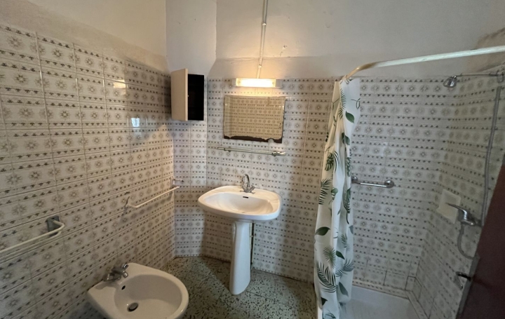 Maison de village SIRAN (34210)  100 m2 45 000 € 