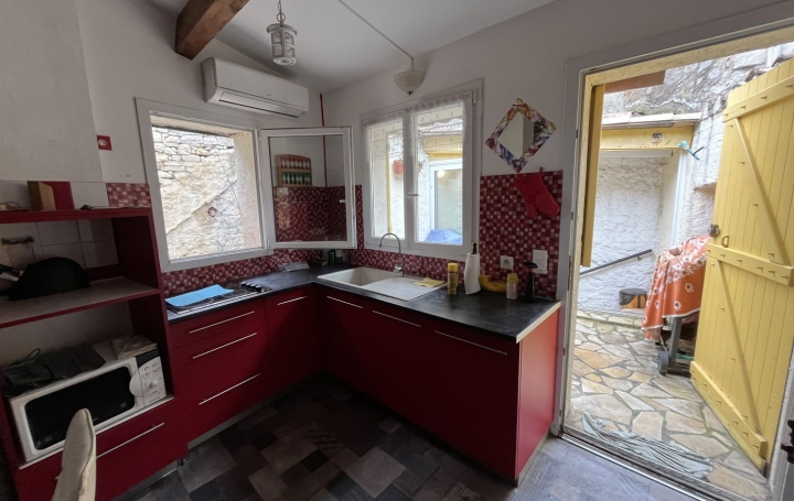 Maison de village CESSERAS (34210)  71 m2 76 000 € 