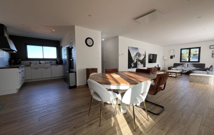 Villa VENTENAC-EN-MINERVOIS (11120)  119 m2 299 000 € 