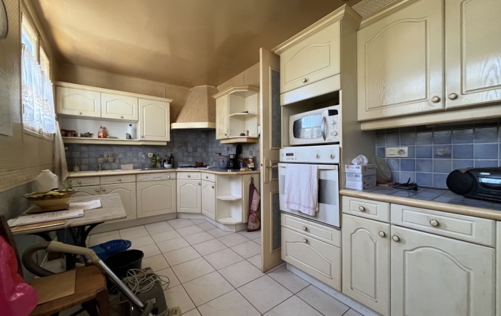 Villa HOMPS (11200)  77 m2 148 000 € 