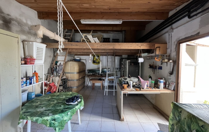 Villa HOMPS (11200)  77 m2 148 000 € 