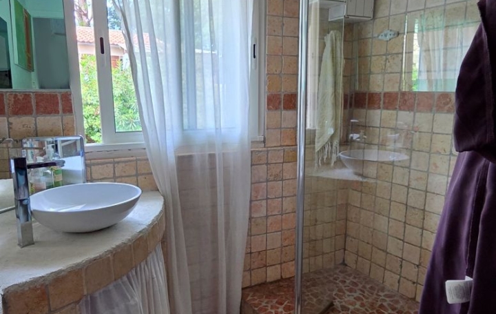 Maison de village MONTBAZIN (34560)  90 m2 315 000 € 