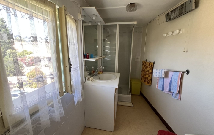 Maison OUVEILLAN (11590)  89 m2 93 000 € 
