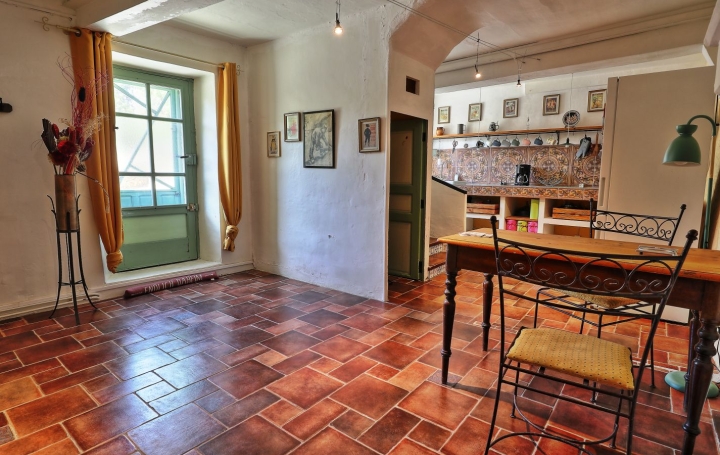 Maison de village BEAUFORT (34210)  95 m2 140 000 € 